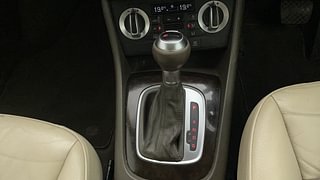 Used 2013 Audi Q3 [2012-2015] 2.0 TDI quattro Dynamic Diesel Automatic interior GEAR  KNOB VIEW