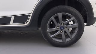 Used 2020 Ford Freestyle [2017-2021] Titanium 1.2 Petrol Manual tyres LEFT REAR TYRE RIM VIEW