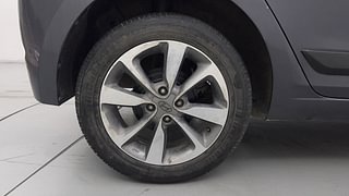 Used 2015 Hyundai Elite i20 [2014-2018] Asta 1.2 Petrol Manual tyres RIGHT REAR TYRE RIM VIEW
