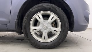 Used 2011 Hyundai i20 [2008-2012] Sportz 1.2 Petrol Manual tyres RIGHT FRONT TYRE RIM VIEW