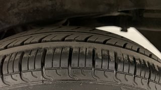 Used 2016 Maruti Suzuki Alto 800 [2016-2019] LXI CNG (outside fitted) Petrol+cng Manual tyres LEFT REAR TYRE TREAD VIEW