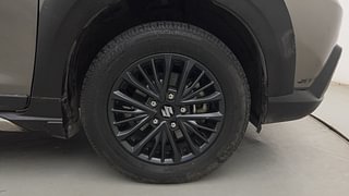 Used 2022 Maruti Suzuki XL6 [2019-2022] Alpha AT Petrol Petrol Automatic tyres RIGHT FRONT TYRE RIM VIEW