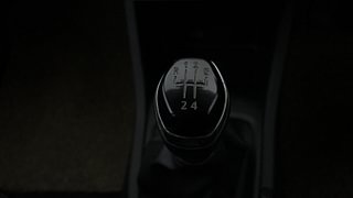 Used 2023 Renault Triber RXT Petrol Manual interior GEAR  KNOB VIEW