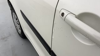 Used 2017 Maruti Suzuki Swift [2011-2017] VXi Petrol Manual dents MINOR SCRATCH