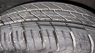 Used 2019 honda Jazz VX CVT Petrol Automatic tyres LEFT FRONT TYRE TREAD VIEW