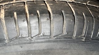 Used 2015 hyundai i10 Sportz 1.1 Petrol Petrol Manual tyres RIGHT REAR TYRE TREAD VIEW