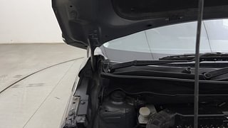 Used 2022 Maruti Suzuki XL6 [2019-2022] Alpha AT Petrol Petrol Automatic engine ENGINE RIGHT SIDE HINGE & APRON VIEW