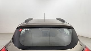Used 2018 Renault Kwid [2015-2019] 1.0 RXT AMT Opt Petrol Automatic exterior BACK WINDSHIELD VIEW