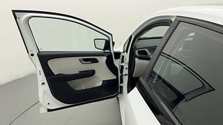 Used 2023 Tata Altroz XZ Plus (S) 1.2l iCNG Petrol+cng Manual interior LEFT FRONT DOOR OPEN VIEW