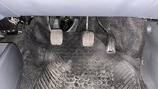 Used 2015 Maruti Suzuki Alto 800 [2012-2016] Vxi Petrol Manual interior PEDALS VIEW