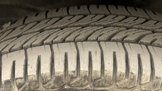 Used 2016 Maruti Suzuki Wagon R 1.0 [2015-2019] VXI AMT Petrol Automatic tyres LEFT FRONT TYRE TREAD VIEW