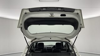 Used 2017 Maruti Suzuki Swift [2011-2017] VXi Petrol Manual interior DICKY DOOR OPEN VIEW