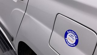 Used 2018 Mahindra TUV300 [2015-2020] T10 Diesel Manual dents MINOR DENT