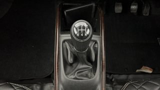 Used 2022 Maruti Suzuki Baleno [2019-2022] Zeta Petrol Petrol Manual interior GEAR  KNOB VIEW