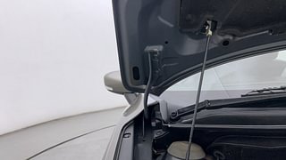 Used 2020 Toyota Glanza [2019-2022] G Petrol Manual engine ENGINE RIGHT SIDE HINGE & APRON VIEW