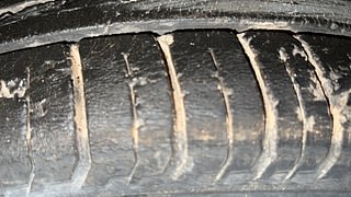 Used 2020 Hyundai New i20 Asta 1.0 Turbo IMT Petrol Manual tyres LEFT FRONT TYRE TREAD VIEW
