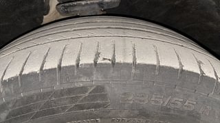 Used 2013 Audi Q3 [2012-2015] 2.0 TDI quattro Dynamic Diesel Automatic tyres RIGHT FRONT TYRE TREAD VIEW