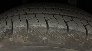 Used 2019 Mahindra Marazzo M2 Diesel Manual tyres LEFT FRONT TYRE TREAD VIEW