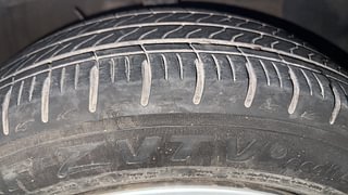 Used 2023 Hyundai Grand i10 Nios Sportz 1.2 Petrol Manual tyres RIGHT FRONT TYRE TREAD VIEW