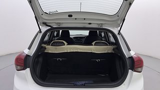 Used 2018 Hyundai Elite i20 [2014-2018] Sportz 1.2 Petrol Manual interior DICKY INSIDE VIEW