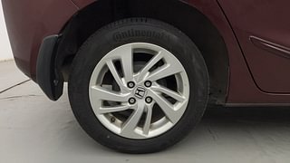 Used 2017 honda Jazz V CVT Petrol Automatic tyres RIGHT REAR TYRE RIM VIEW
