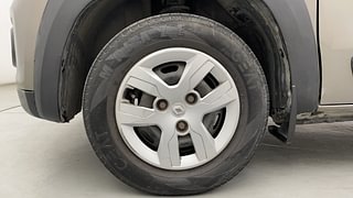 Used 2018 Renault Kwid [2015-2019] 1.0 RXT AMT Opt Petrol Automatic tyres LEFT FRONT TYRE RIM VIEW