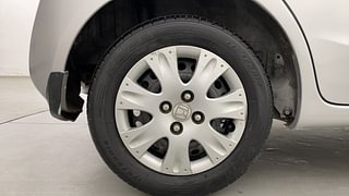 Used 2013 Honda Brio [2011-2016] S MT Petrol Manual tyres RIGHT REAR TYRE RIM VIEW