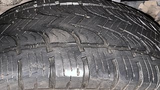 Used 2018 Mahindra XUV500 W6 AT Diesel Automatic tyres LEFT REAR TYRE TREAD VIEW