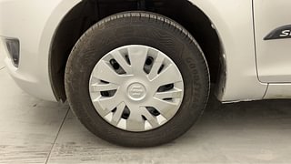 Used 2014 Maruti Suzuki Swift [2011-2017] VXi Petrol Manual tyres LEFT FRONT TYRE RIM VIEW