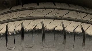 Used 2014 Maruti Suzuki Swift [2011-2017] VXi Petrol Manual tyres RIGHT REAR TYRE TREAD VIEW