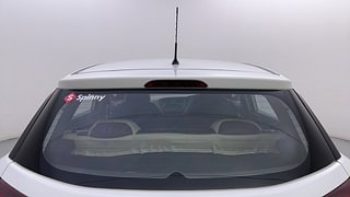 Used 2018 Hyundai Elite i20 [2014-2018] Sportz 1.2 Petrol Manual top_features Rear defogger