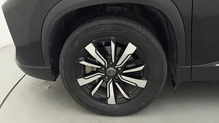 Used 2020 MG Motors Hector Plus Sharp 1.5 Petrol Turbo Hybrid MT 6-STR Petrol Manual tyres LEFT FRONT TYRE RIM VIEW