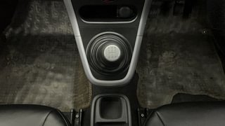 Used 2013 Maruti Suzuki Ritz [2012-2017] Vxi Petrol Manual interior GEAR  KNOB VIEW
