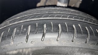 Used 2023 Tata Altroz XZ Plus (S) 1.2l iCNG Petrol+cng Manual tyres LEFT FRONT TYRE TREAD VIEW