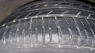 Used 2015 Hyundai Elite i20 [2014-2018] Asta 1.2 Petrol Manual tyres RIGHT FRONT TYRE TREAD VIEW