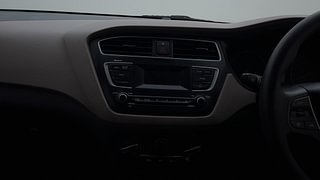 Used 2018 Hyundai Elite i20 [2014-2018] Sportz 1.2 Petrol Manual interior MUSIC SYSTEM & AC CONTROL VIEW