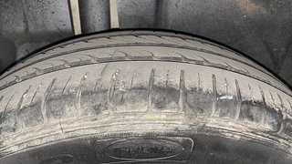 Used 2016 Maruti Suzuki Ertiga [2015-2018] ZXI+ Petrol Manual tyres RIGHT REAR TYRE TREAD VIEW