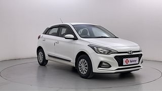 Used 2018 Hyundai Elite i20 [2014-2018] Sportz 1.2 Petrol Manual exterior RIGHT FRONT CORNER VIEW