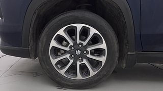 Used 2023 Maruti Suzuki Grand Vitara Zeta Smart Hybrid Petrol Manual tyres LEFT FRONT TYRE RIM VIEW
