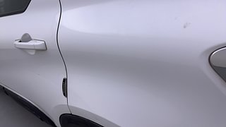 Used 2021 Renault Triber [2019-2021] RXL AMT Petrol Automatic dents MINOR DENT