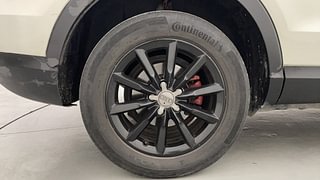 Used 2013 Audi Q3 [2012-2015] 2.0 TDI quattro Dynamic Diesel Automatic tyres RIGHT REAR TYRE RIM VIEW