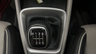 Used 2022 Hyundai Venue SX (O) 1.5 CRDi Diesel Manual interior GEAR  KNOB VIEW