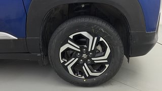 Used 2022 Maruti Suzuki Brezza ZXI Plus AT Petrol Automatic tyres RIGHT FRONT TYRE RIM VIEW