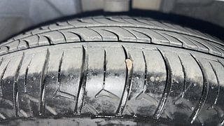 Used 2019 Datsun Redi-GO [2015-2019] S 1.0 AMT Petrol Automatic tyres RIGHT FRONT TYRE TREAD VIEW