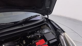 Used 2015 Maruti Suzuki Baleno [2015-2019] Alpha Petrol Petrol Manual engine ENGINE LEFT SIDE HINGE & APRON VIEW