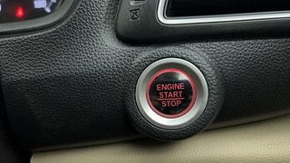 Used 2022 Honda Amaze 1.2 VX CVT i-VTEC Petrol Automatic top_features Keyless start