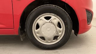 Used 2014 Chevrolet Beat LS Petrol Petrol Manual tyres RIGHT FRONT TYRE RIM VIEW
