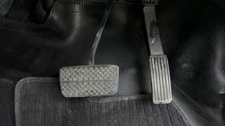 Used 2022 Honda Amaze 1.2 VX CVT i-VTEC Petrol Automatic interior PEDALS VIEW