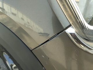 Used 2019 Renault Kwid [2016-2019] 1.0 RXT Petrol Manual dents MINOR SCRATCH