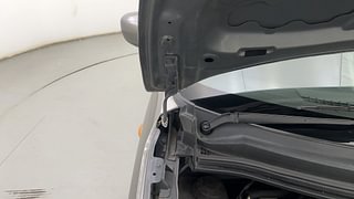 Used 2021 Maruti Suzuki Wagon R 1.0 [2019-2022] VXI Petrol Manual engine ENGINE RIGHT SIDE HINGE & APRON VIEW